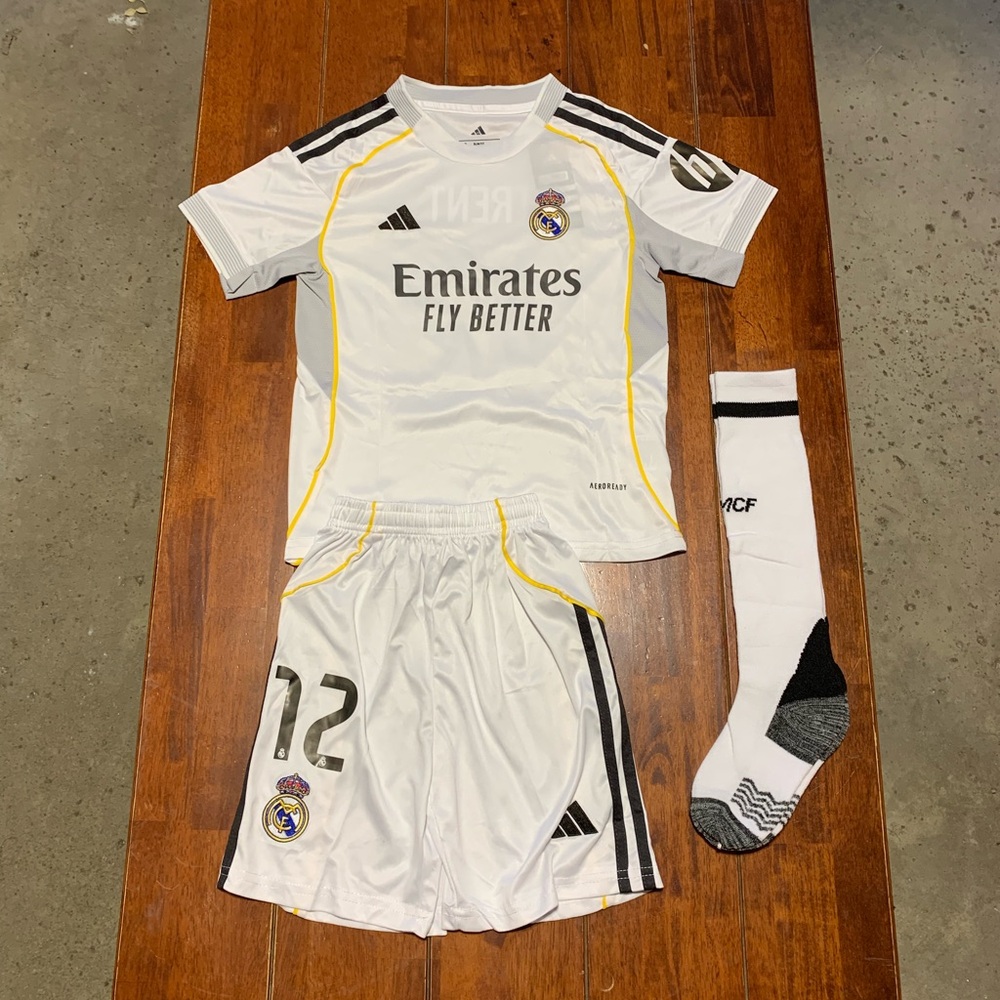 Kids Real Madrid 25/26 Jerseys